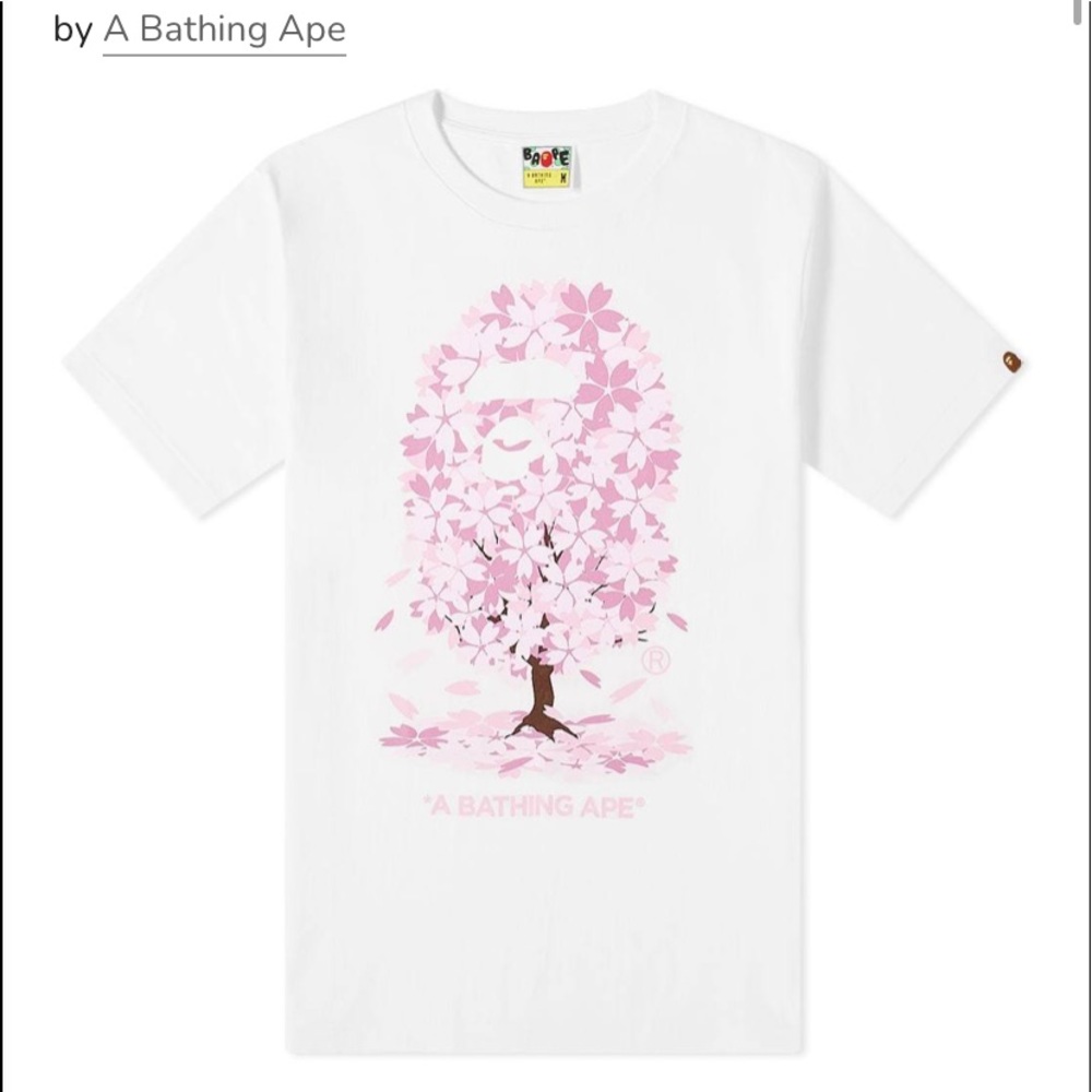 A bathing ape white and pink T-shirt
